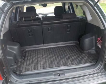 Зелений Хендай Туксон, об'ємом двигуна 1.99 л та пробігом 281 тис. км за 8500 $, фото 9 на Automoto.ua