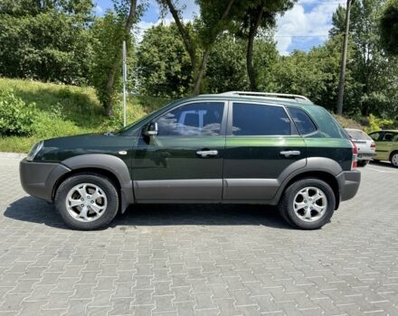 Зеленый Хендай Туксон, объемом двигателя 2.7 л и пробегом 200 тыс. км за 8500 $, фото 5 на Automoto.ua