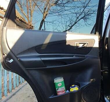 Зеленый Хендай Туксон, объемом двигателя 2 л и пробегом 115 тыс. км за 8500 $, фото 85 на Automoto.ua