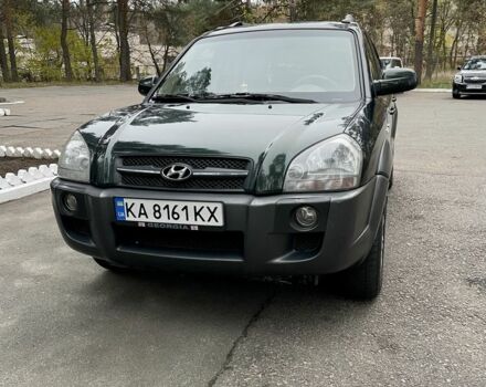 Зеленый Хендай Туксон, объемом двигателя 2.7 л и пробегом 201 тыс. км за 8400 $, фото 2 на Automoto.ua