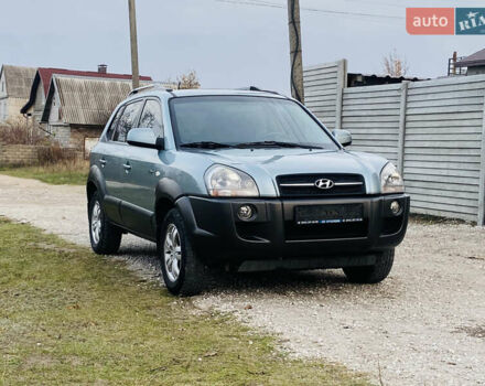 Зеленый Хендай Туксон, объемом двигателя 0 л и пробегом 109 тыс. км за 9500 $, фото 1 на Automoto.ua