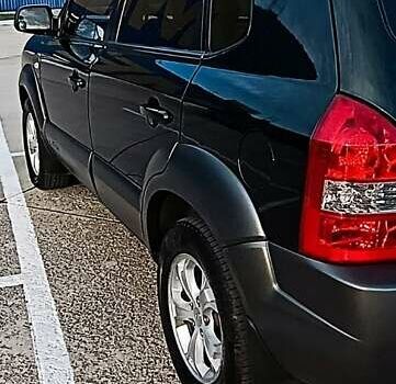 Хендай Туксон 2008 в Одессе на Automoto.ua Зеленый Хендай Туксон, объемом двигателя 2.66 л и пробегом 197 тыс. км за 8800 $, фото 29 на Automoto.ua