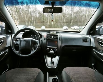 Зеленый Хендай Туксон, объемом двигателя 2 л и пробегом 275 тыс. км за 7999 $, фото 3 на Automoto.ua