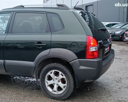Зеленый Хендай Туксон, объемом двигателя 2 л и пробегом 223 тыс. км за 7290 $, фото 5 на Automoto.ua