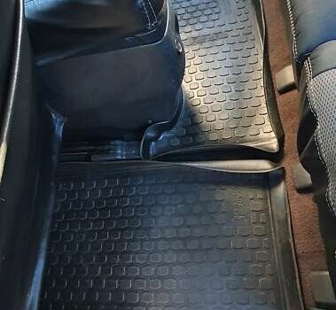 Зеленый Хендай Туксон, объемом двигателя 2 л и пробегом 115 тыс. км за 8500 $, фото 73 на Automoto.ua