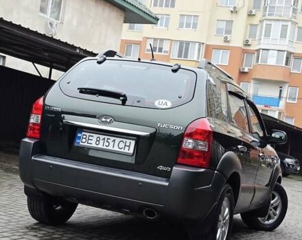 Зеленый Хендай Туксон, объемом двигателя 1.98 л и пробегом 178 тыс. км за 8900 $, фото 12 на Automoto.ua