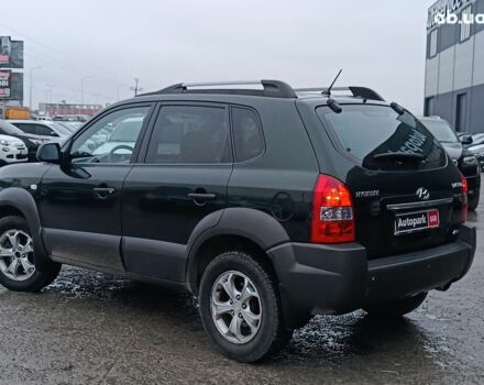 Зеленый Хендай Туксон, объемом двигателя 2 л и пробегом 223 тыс. км за 7290 $, фото 6 на Automoto.ua