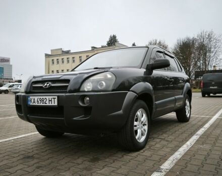 Зеленый Хендай Туксон, объемом двигателя 2 л и пробегом 275 тыс. км за 7999 $, фото 2 на Automoto.ua