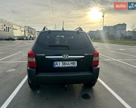Зелений Хендай Туксон, об'ємом двигуна 1.98 л та пробігом 156 тис. км за 7999 $, фото 3 на Automoto.ua