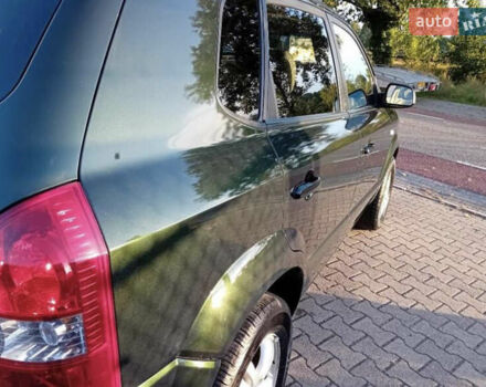 Зеленый Хендай Туксон, объемом двигателя 2 л и пробегом 183 тыс. км за 8900 $, фото 8 на Automoto.ua