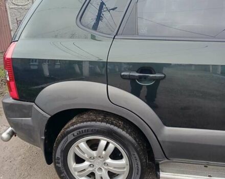 Зеленый Хендай Туксон, объемом двигателя 2 л и пробегом 108 тыс. км за 8700 $, фото 17 на Automoto.ua