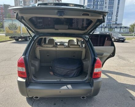 Зелений Хендай Туксон, об'ємом двигуна 2.7 л та пробігом 187 тис. км за 8500 $, фото 3 на Automoto.ua