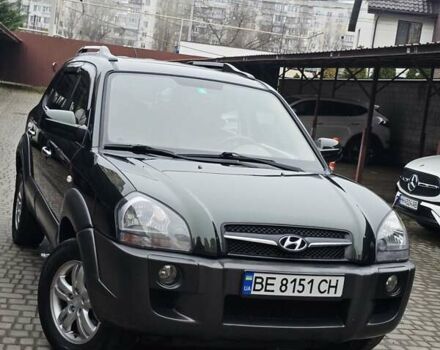 Зеленый Хендай Туксон, объемом двигателя 1.98 л и пробегом 178 тыс. км за 8900 $, фото 3 на Automoto.ua