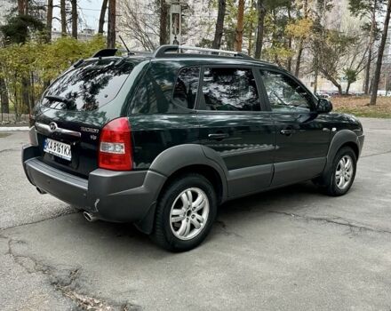 Зеленый Хендай Туксон, объемом двигателя 2.7 л и пробегом 201 тыс. км за 8400 $, фото 5 на Automoto.ua