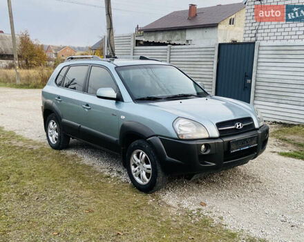Зеленый Хендай Туксон, объемом двигателя 0 л и пробегом 109 тыс. км за 9500 $, фото 10 на Automoto.ua