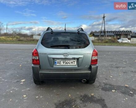 Зеленый Хендай Туксон, объемом двигателя 1.98 л и пробегом 168 тыс. км за 8800 $, фото 22 на Automoto.ua