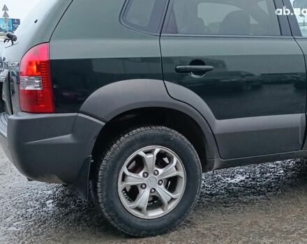 Зеленый Хендай Туксон, объемом двигателя 2 л и пробегом 223 тыс. км за 7290 $, фото 10 на Automoto.ua