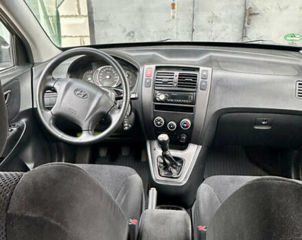 Зелений Хендай Туксон, об'ємом двигуна 1.98 л та пробігом 156 тис. км за 7999 $, фото 17 на Automoto.ua