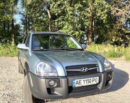 Зелений Хендай Туксон, об'ємом двигуна 2 л та пробігом 240 тис. км за 8500 $, фото 8 на Automoto.ua