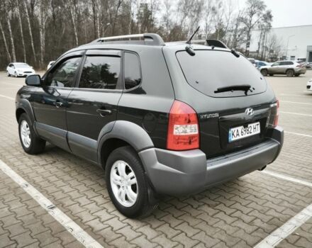 Зеленый Хендай Туксон, объемом двигателя 2 л и пробегом 275 тыс. км за 7999 $, фото 6 на Automoto.ua