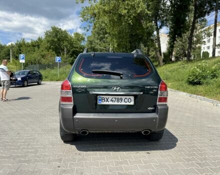 Зеленый Хендай Туксон, объемом двигателя 2.7 л и пробегом 200 тыс. км за 8500 $, фото 3 на Automoto.ua