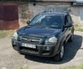 Зеленый Хендай Туксон, объемом двигателя 2 л и пробегом 160 тыс. км за 9000 $, фото 1 на Automoto.ua