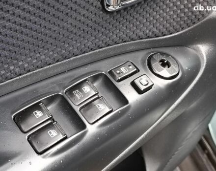 Хендай Туксон 2011 у Харкові на Automoto.ua Зелений Хендай Туксон, об'ємом двигуна 2 л та пробігом 146 тис. км за 10990 $, фото 20 на Automoto.ua