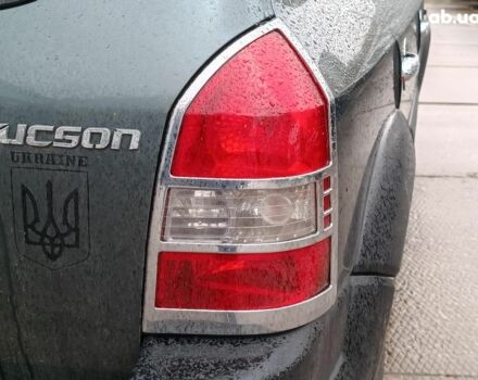 Хендай Туксон 2011 у Харкові на Automoto.ua Зелений Хендай Туксон, об'ємом двигуна 2 л та пробігом 146 тис. км за 10990 $, фото 8 на Automoto.ua