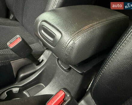 Зелений Хендай Туксон, об'ємом двигуна 2 л та пробігом 65 тис. км за 12250 $, фото 64 на Automoto.ua