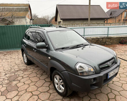 Зеленый Хендай Туксон, объемом двигателя 2 л и пробегом 65 тыс. км за 12250 $, фото 8 на Automoto.ua