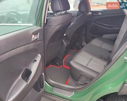 Зеленый Хендай Туксон, объемом двигателя 2 л и пробегом 213 тыс. км за 17900 $, фото 18 на Automoto.ua