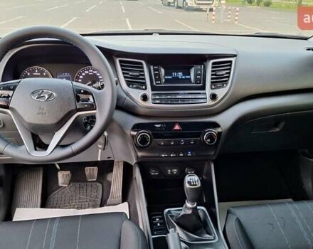 Хендай Туксон 2018 в Коломые на Automoto.ua Зеленый Хендай Туксон, объемом двигателя 2 л и пробегом 211 тыс. км за 16400 $, фото 33 на Automoto.ua
