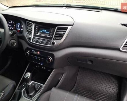 Зелений Хендай Туксон, об'ємом двигуна 2 л та пробігом 218 тис. км за 16999 $, фото 28 на Automoto.ua