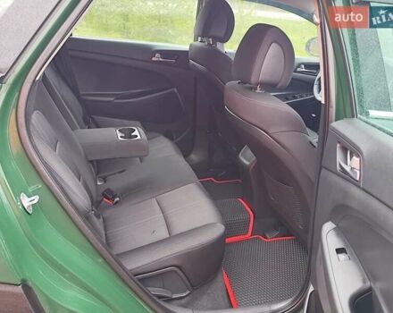 Зеленый Хендай Туксон, объемом двигателя 2 л и пробегом 213 тыс. км за 17900 $, фото 30 на Automoto.ua