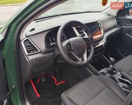 Зеленый Хендай Туксон, объемом двигателя 2 л и пробегом 213 тыс. км за 17900 $, фото 24 на Automoto.ua