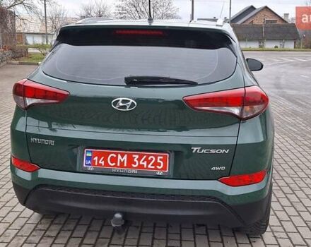 Зелений Хендай Туксон, об'ємом двигуна 2 л та пробігом 218 тис. км за 16999 $, фото 3 на Automoto.ua