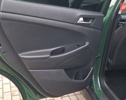 Зелений Хендай Туксон, об'ємом двигуна 2 л та пробігом 218 тис. км за 16999 $, фото 23 на Automoto.ua