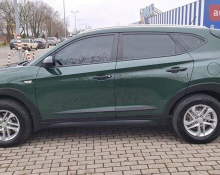 Зелений Хендай Туксон, об'ємом двигуна 2 л та пробігом 218 тис. км за 16999 $, фото 2 на Automoto.ua
