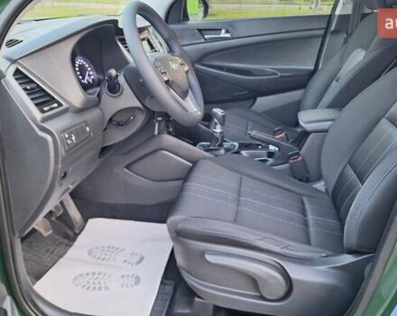 Хендай Туксон 2018 в Коломые на Automoto.ua Зеленый Хендай Туксон, объемом двигателя 2 л и пробегом 211 тыс. км за 16400 $, фото 24 на Automoto.ua