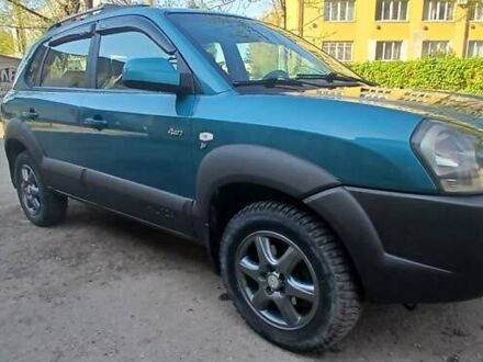 Хендай Туксон 2005 в Коломые на Automoto.ua Зеленый Хендай Туксон, объемом двигателя 1.98 л и пробегом 283 тыс. км за 6400 $, фото 1 на Automoto.ua