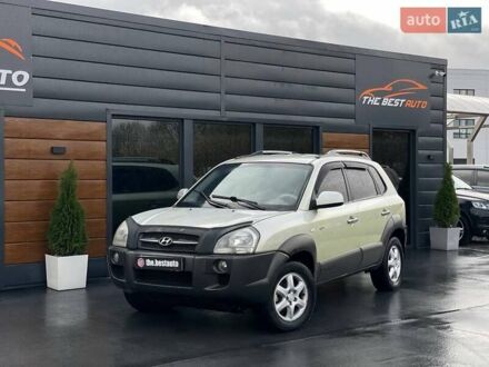 Хендай Туксон 2005 в Ровно на Automoto.ua Зеленый Хендай Туксон, объемом двигателя 1.98 л и пробегом 242 тыс. км за 6999 $, фото 1 на Automoto.ua
