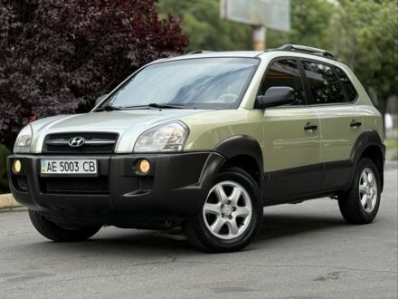 Хендай Туксон 2005 в Днепре (Днепропетровске) на Automoto.ua Зеленый Хендай Туксон, объемом двигателя 2.7 л и пробегом 143 тыс. км за 6999 $, фото 1 на Automoto.ua