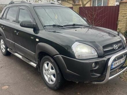 Зеленый Хендай Туксон, объемом двигателя 2 л и пробегом 201 тыс. км за 7600 $, фото 1 на Automoto.ua