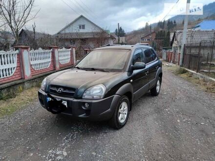 Хендай Туксон 2007 в Межгорье на Automoto.ua Зеленый Хендай Туксон, объемом двигателя 2 л и пробегом 159 тыс. км за 8500 $, фото 1 на Automoto.ua