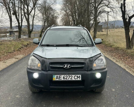 Зеленый Хендай Туксон, объемом двигателя 1.98 л и пробегом 190 тыс. км за 6150 $, фото 1 на Automoto.ua