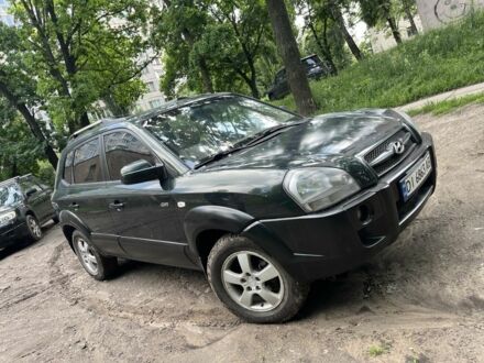 Хендай Туксон 2007 в Киеве на Automoto.ua Зеленый Хендай Туксон, объемом двигателя 2 л и пробегом 220 тыс. км за 6500 $, фото 1 на Automoto.ua