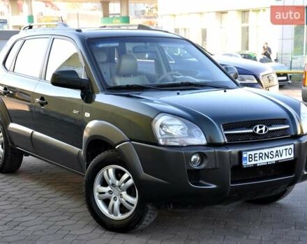 Зелений Хендай Туксон, об'ємом двигуна 1.98 л та пробігом 245 тис. км за 7200 $, фото 1 на Automoto.ua