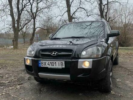Хендай Туксон 2007 в Хмельницком на Automoto.ua Зеленый Хендай Туксон, объемом двигателя 1.98 л и пробегом 251 тыс. км за 8400 $, фото 1 на Automoto.ua