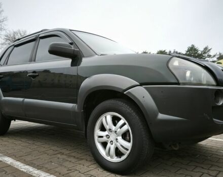 Зеленый Хендай Туксон, объемом двигателя 2 л и пробегом 275 тыс. км за 7999 $, фото 1 на Automoto.ua