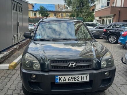 Хендай Туксон 2008 в Ирпене на Automoto.ua Зеленый Хендай Туксон, объемом двигателя 2 л и пробегом 272 тыс. км за 7000 $, фото 1 на Automoto.ua
